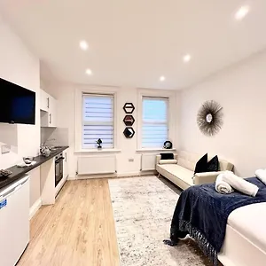The House 211, The Kove, , Bournemouth United Kingdom