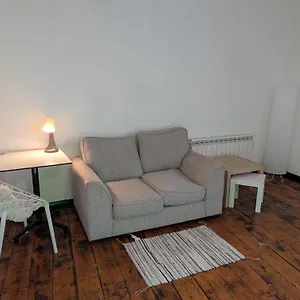  Hostel Bunkhouse